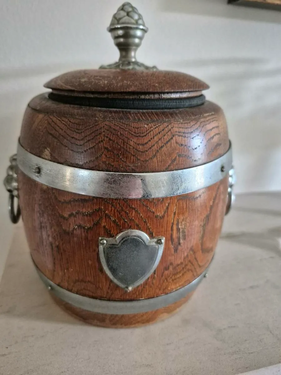 Vintage oak - Image 1