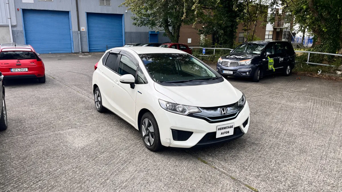 Honda Fit/Jzz 1.5 Hybrid 2014 - Image 3