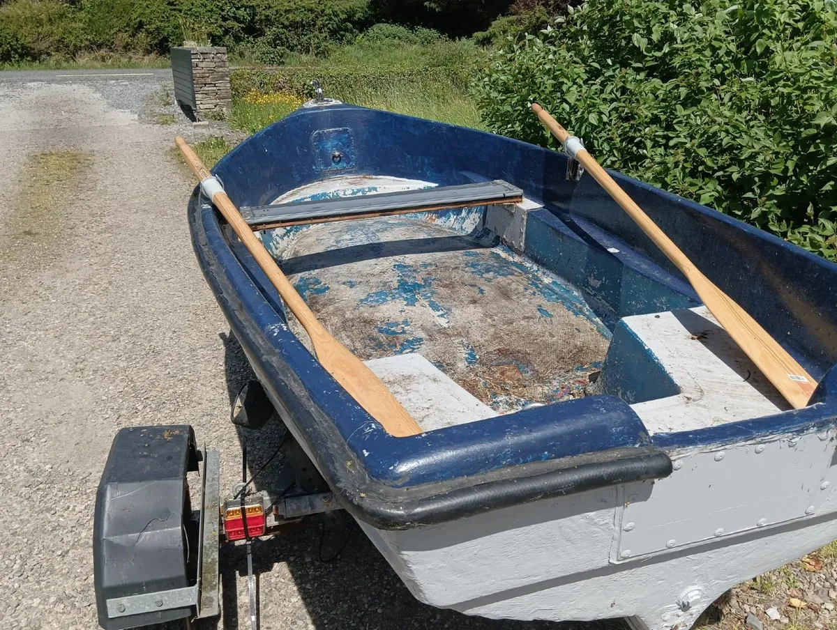 12ft Rowboat with trailer - Image 4