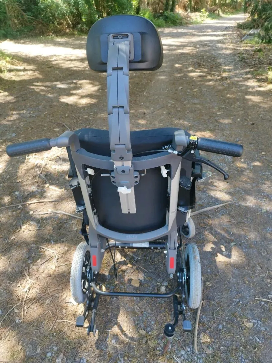 Wheelchair recliner Ibis Breezy barely used - Image 2