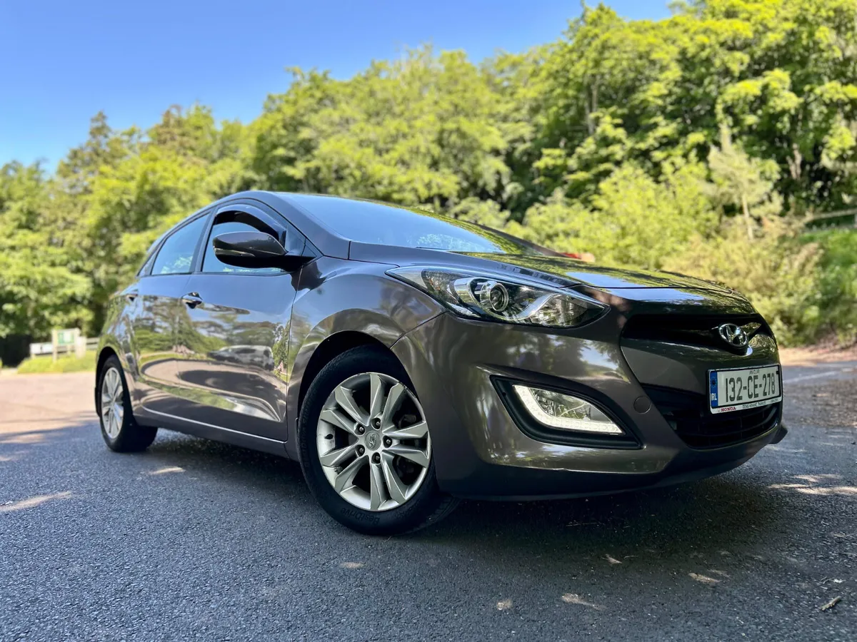 132 Hyundai i30 1.6 Diesel Elite Plus Automatic - Image 2