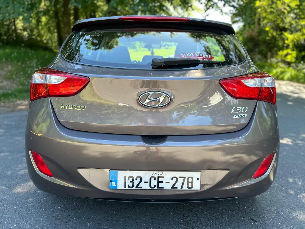 132 Hyundai i30 1.6 Diesel Elite Plus Automatic - Image 3