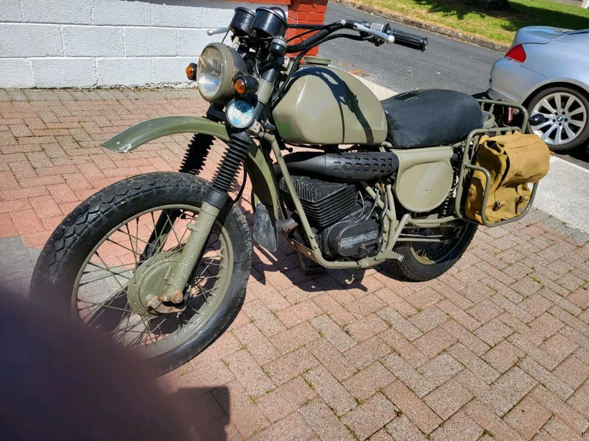 Vintage Can Am Bombardier - Image 2
