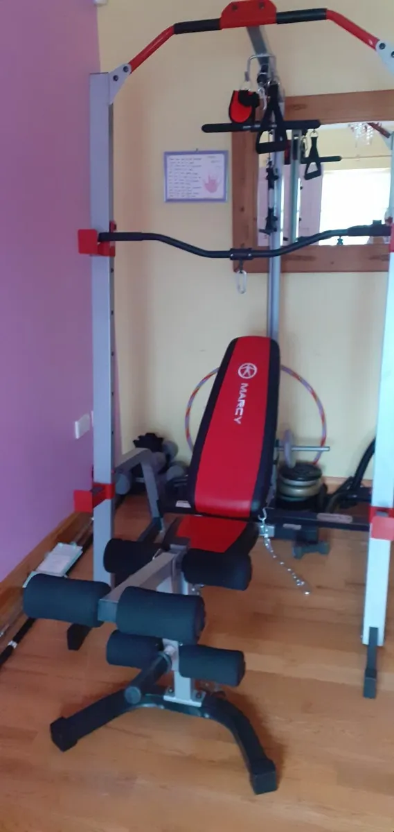 Bench and gym cage - Image 1