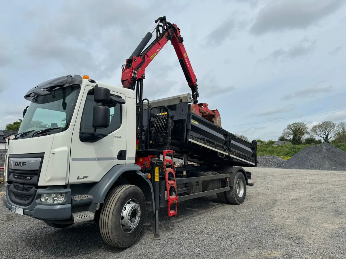 DAF LF Tipper Grab Drop Side Clam Shell - Image 1