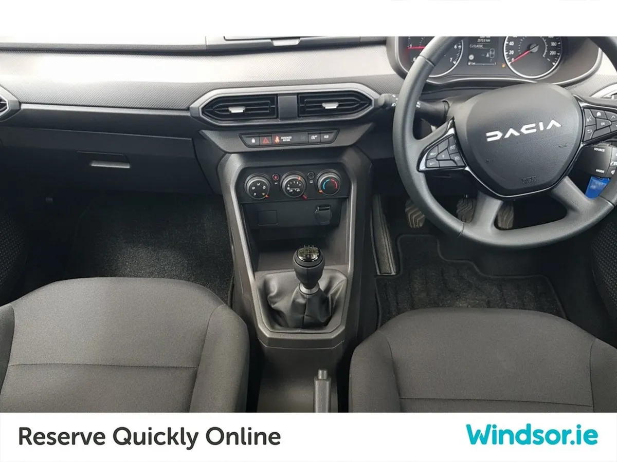 Dacia Sandero SCe 65 Essential - Image 4