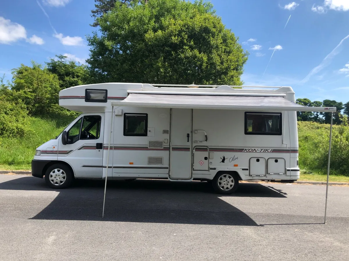 Camper - Image 1