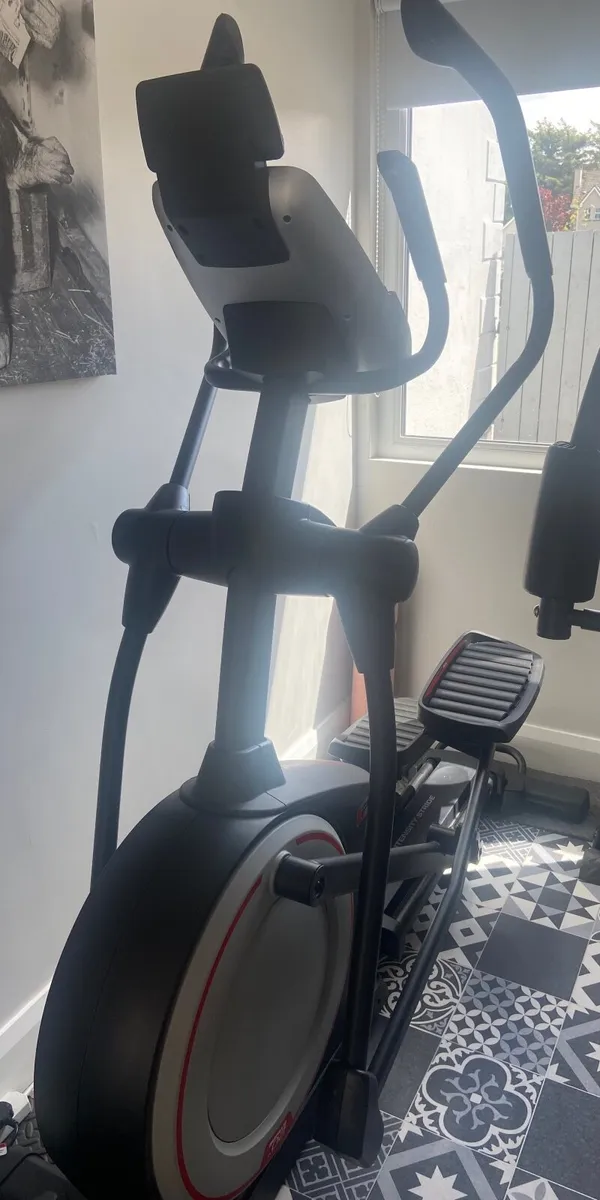 Gym equipment - Image 2