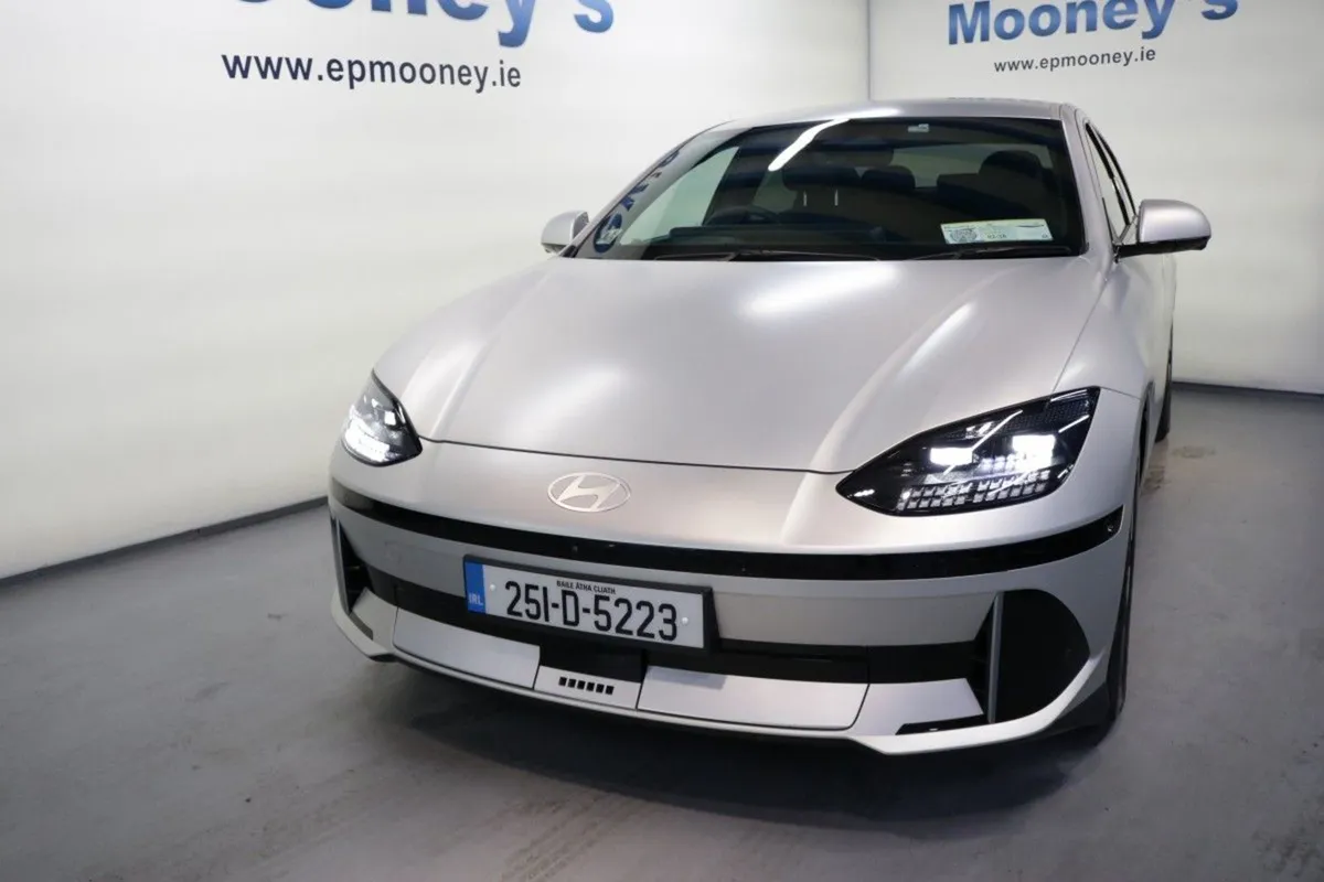 Hyundai Ioniq 6 Elegance 77kwh EX Demo Saloon EV - Image 2