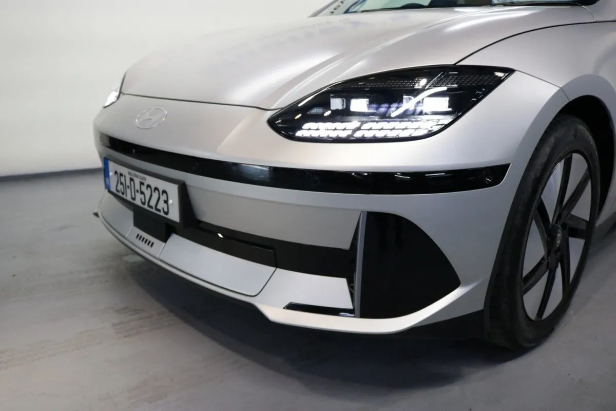 Hyundai Ioniq 6 Elegance 77kwh EX Demo Saloon EV - Image 3