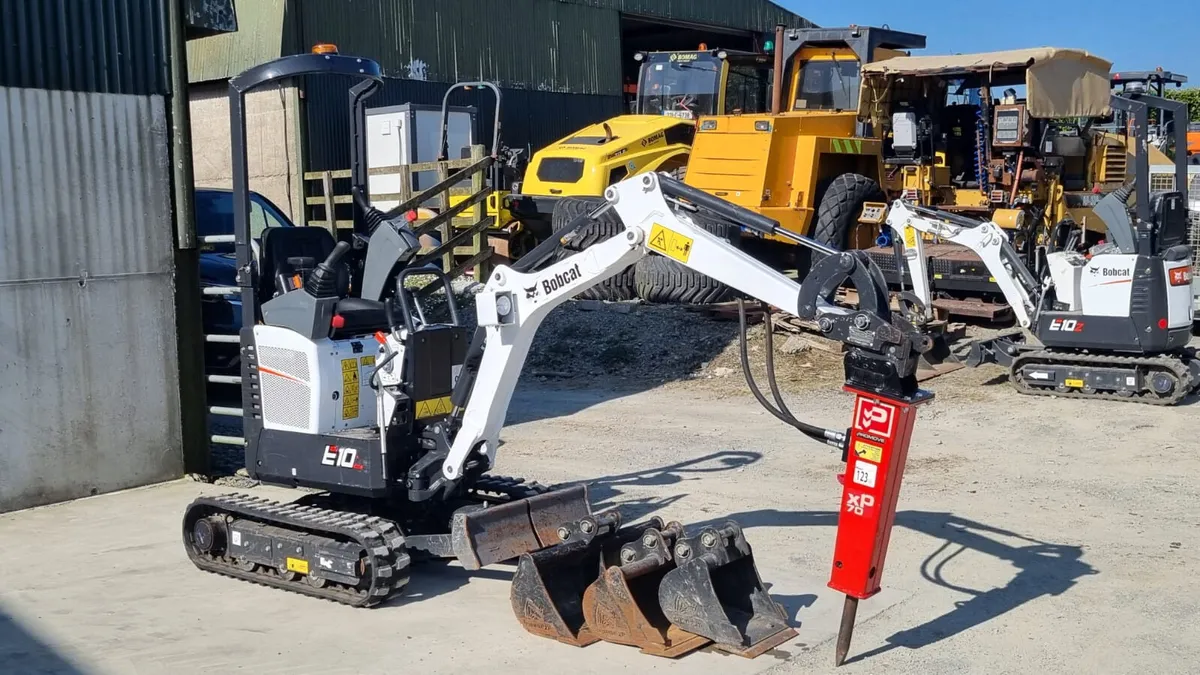 Bobcat E10Z Ex-Demo - Image 2