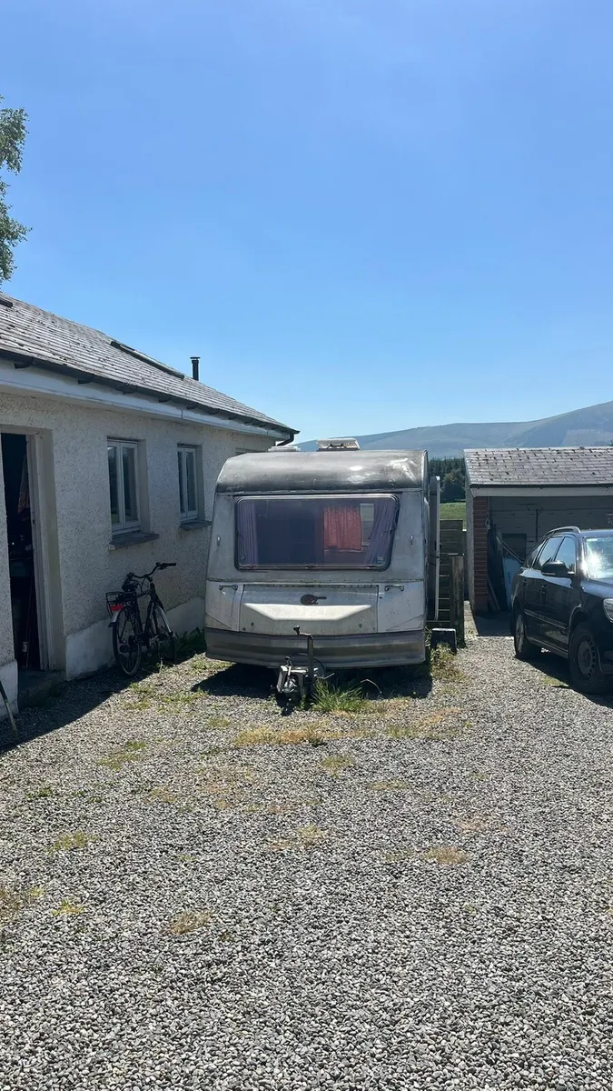 Caravan - Image 1