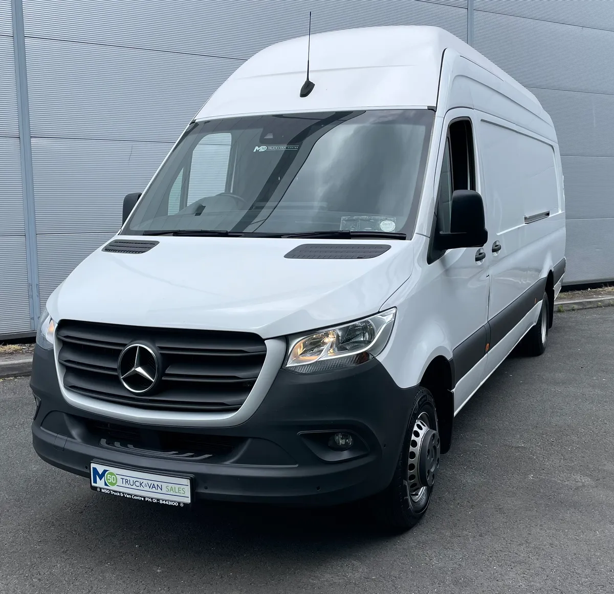 Sprinter 519 Derated Auto ExLWB ExHigh Roof Auto - Image 2