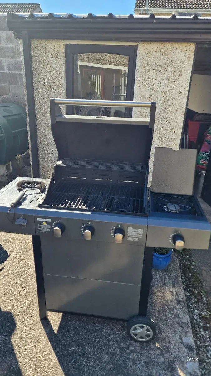 Gas Barbeque - Image 1