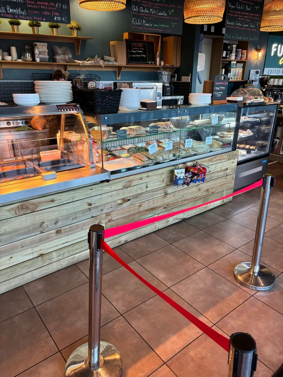 Cafe , deli , fridge - Image 1