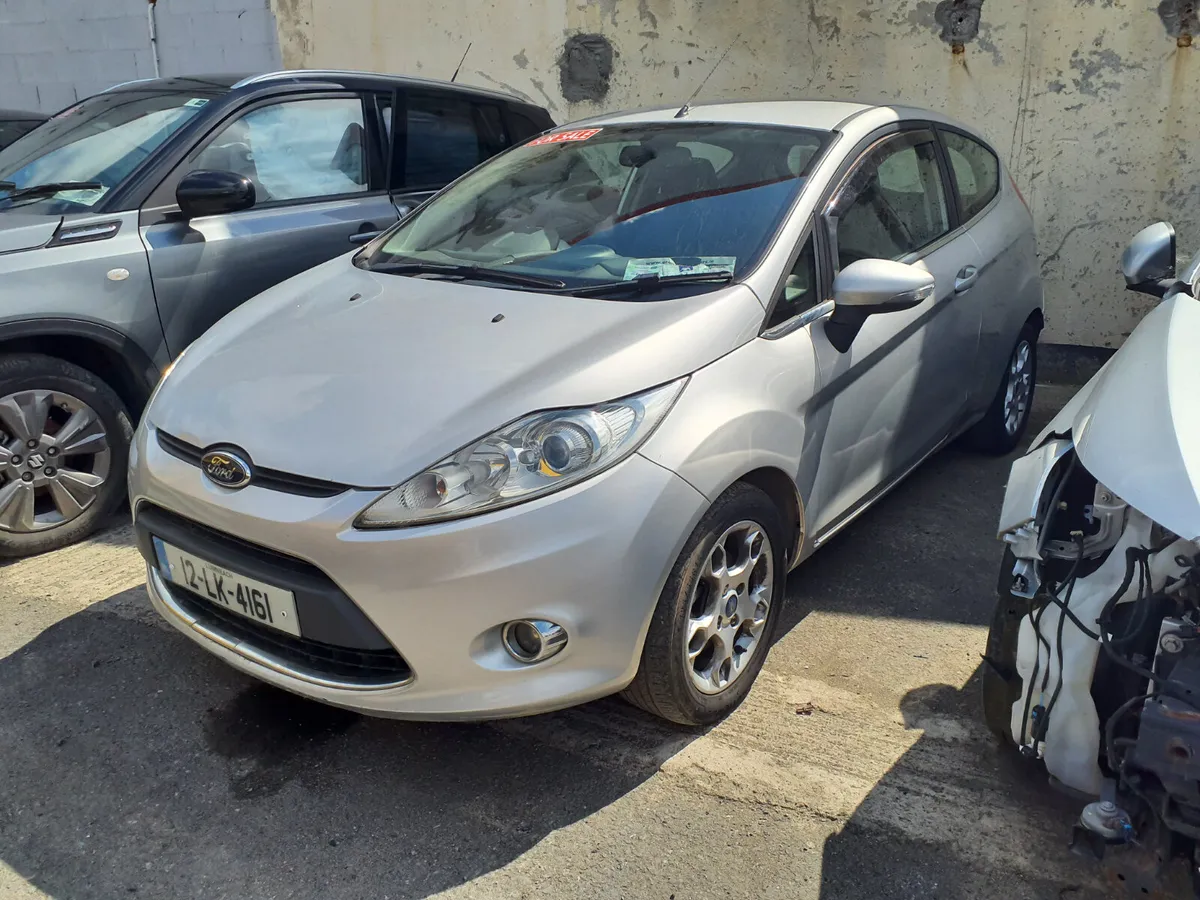 2012  Ford fiesta - Image 2