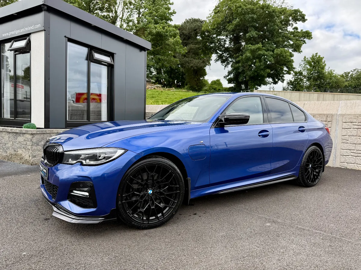 211 BMW 330E M SPORT,M PERFORMANCE KIT,LEATHER,FSH - Image 1