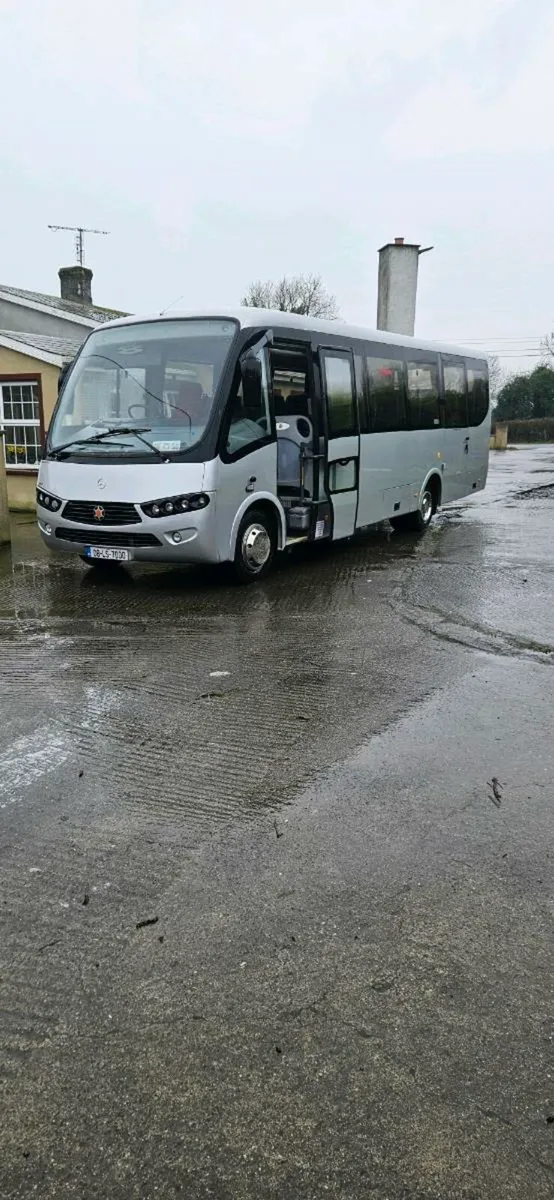 Mercedes  Vario  814 - Image 1