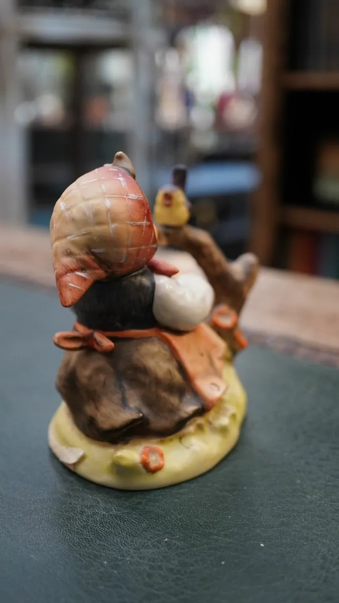 Goebel Hummel Figurine - In Tune - Image 4