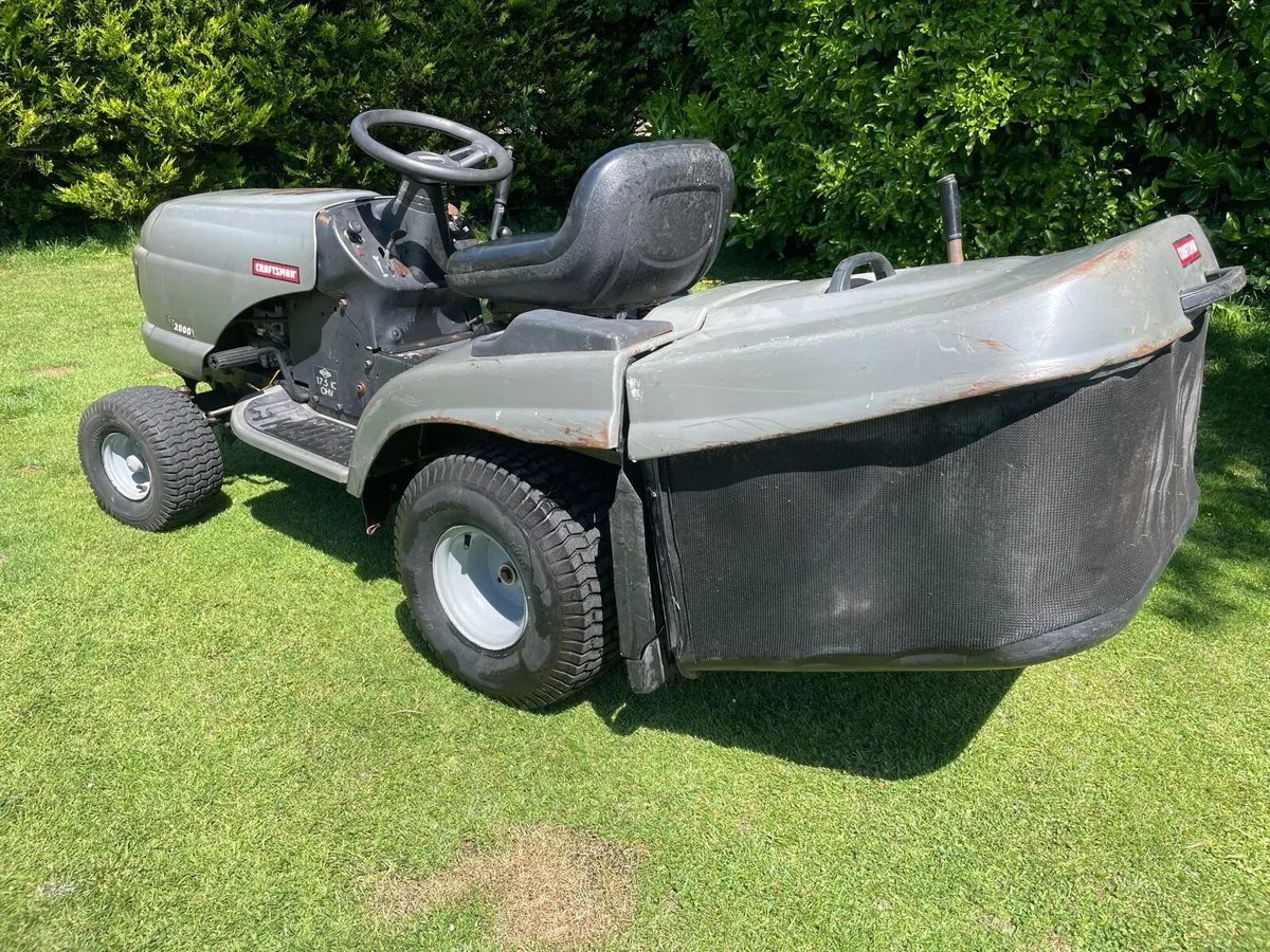 Ride On Lawnmower - Image 2