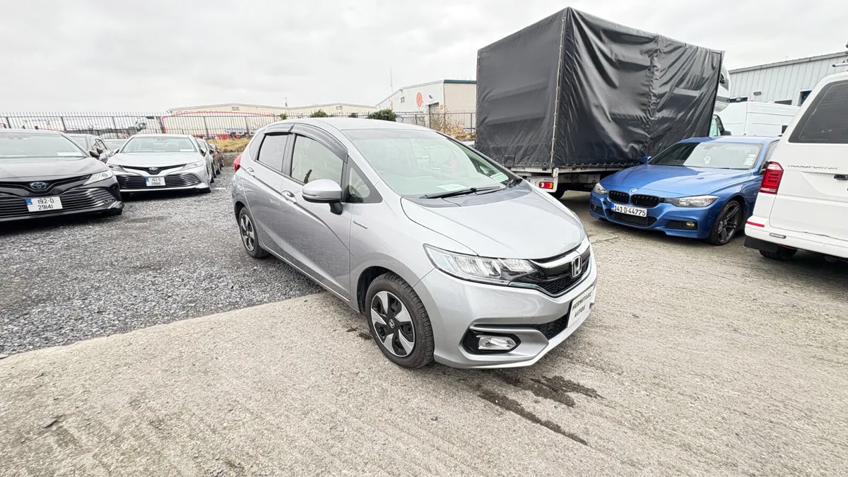 Honda Fit/Jzz 1.5 Hybrid 2017 - Image 3
