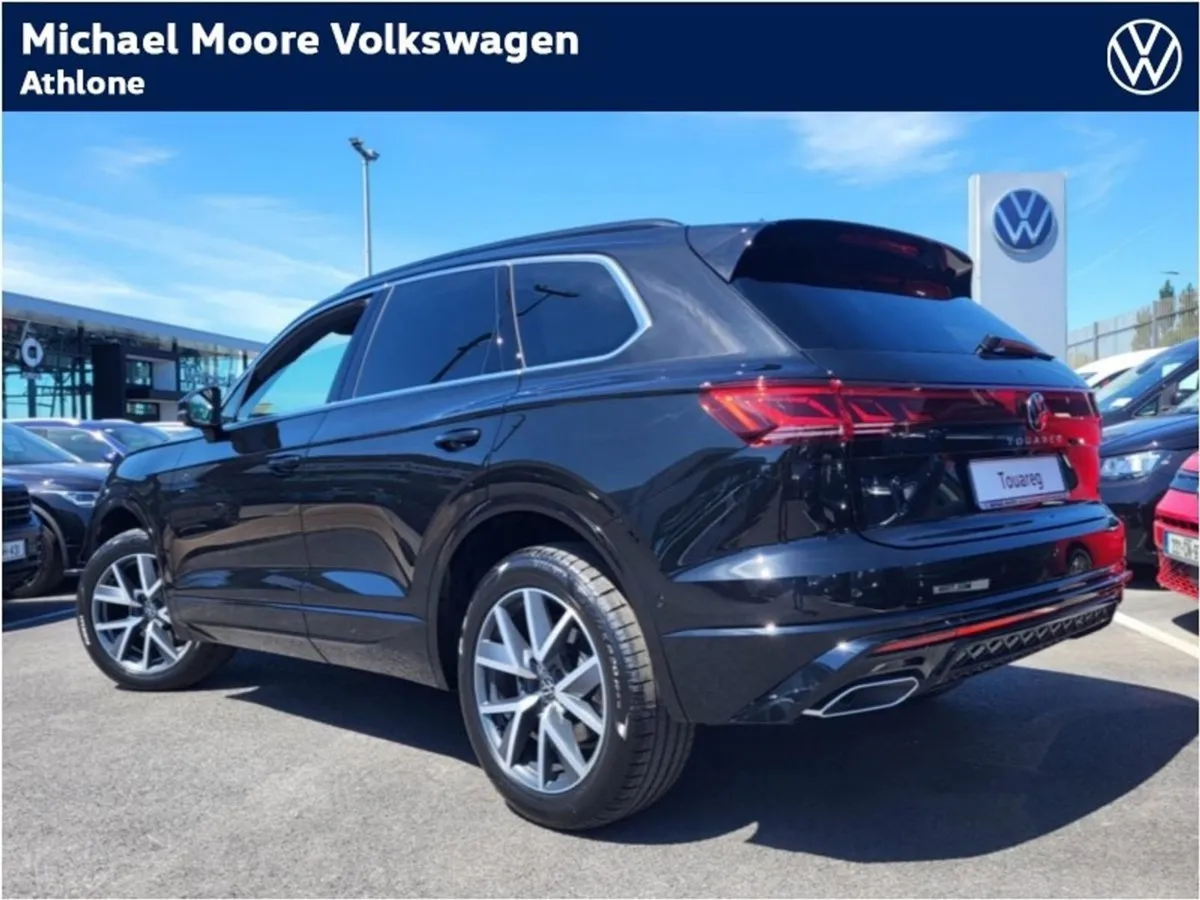 Volkswagen Touareg Commercial R-line 3.0 TDI 4mat - Image 3