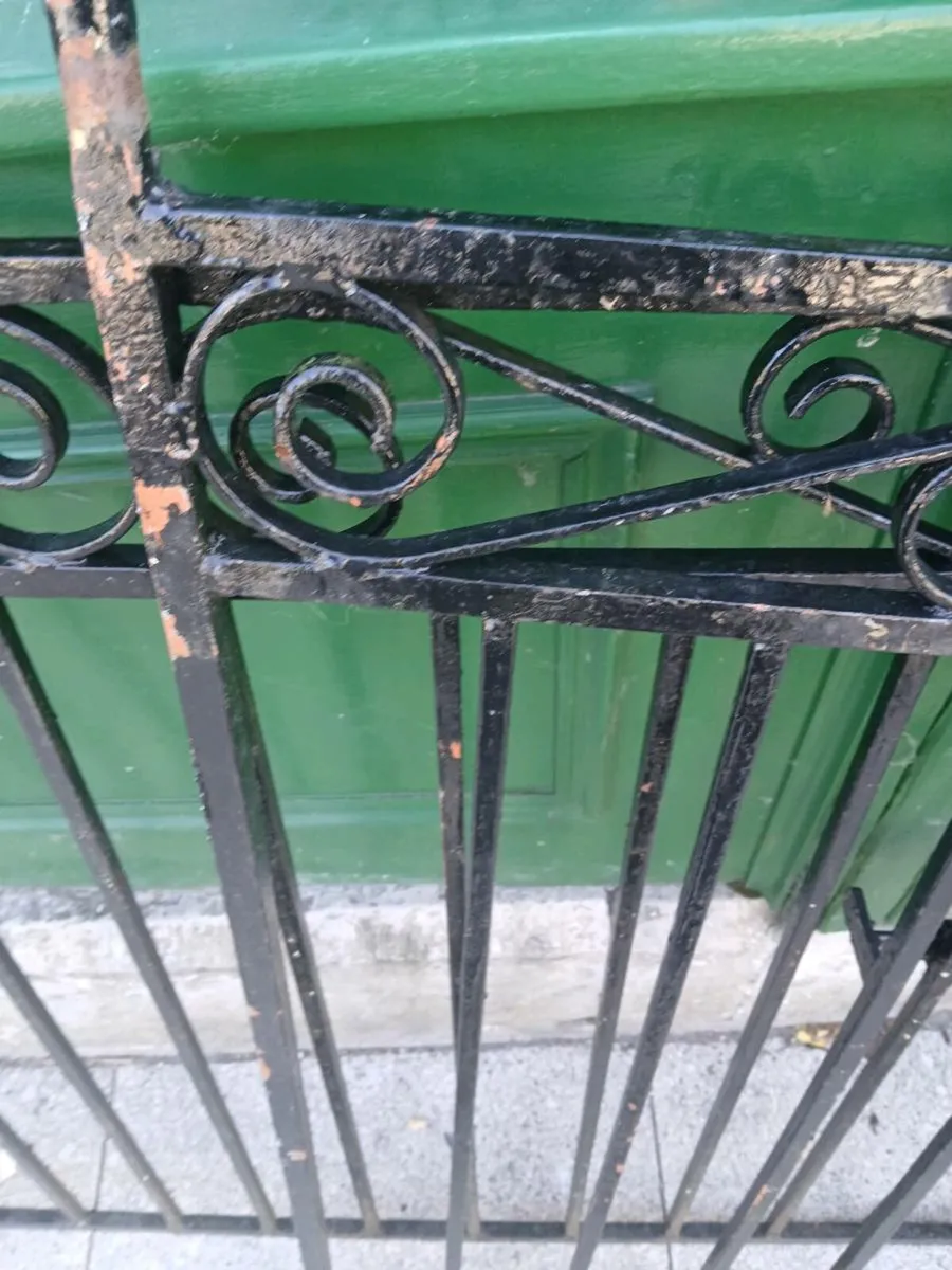 8ft iron gates - Image 2