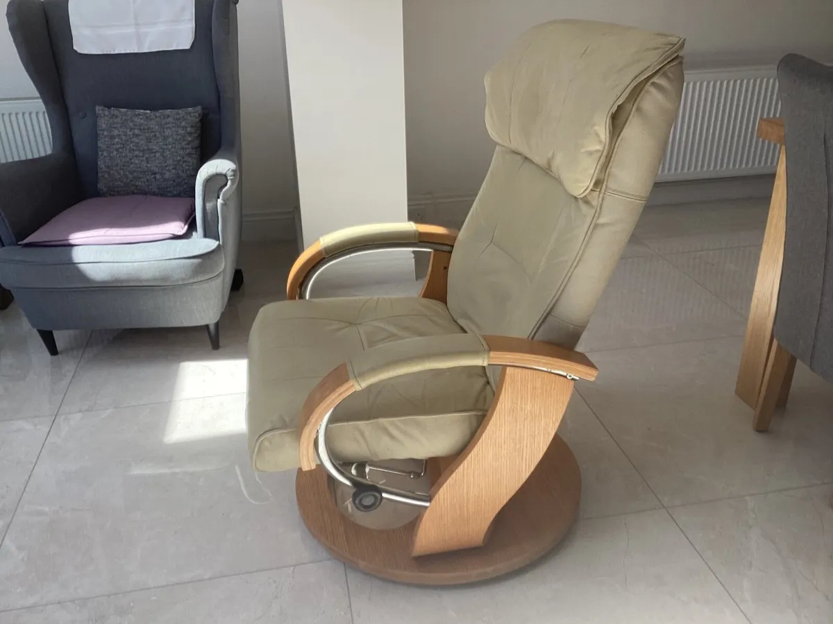 Padded Leather Office Chair - Image 4