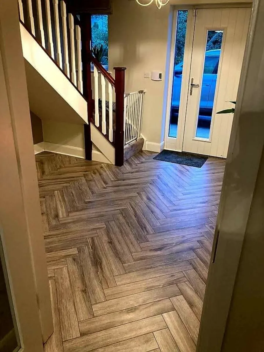 Timber floor fitter - Image 3