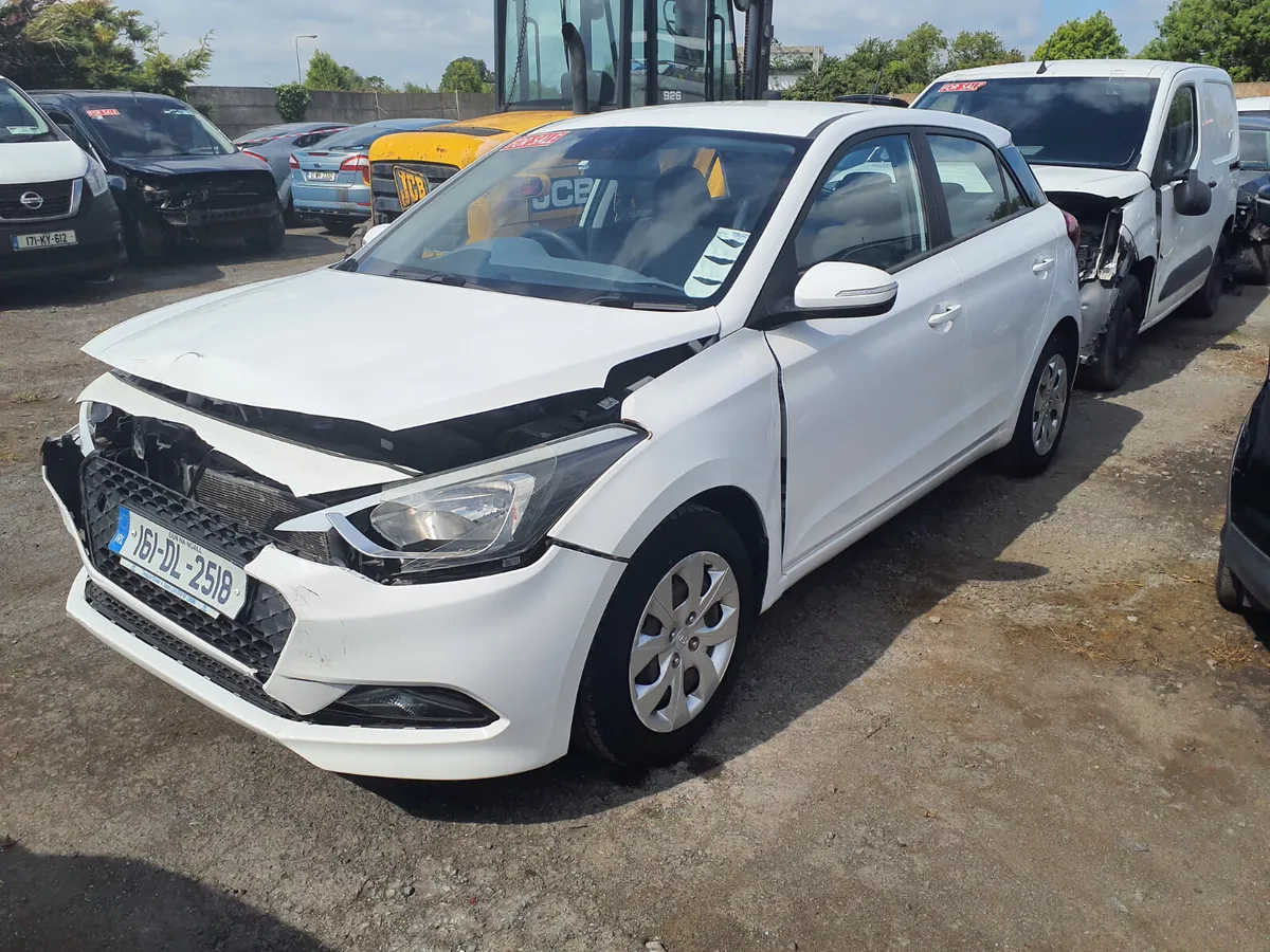 2016 hyundai I20 - Image 2