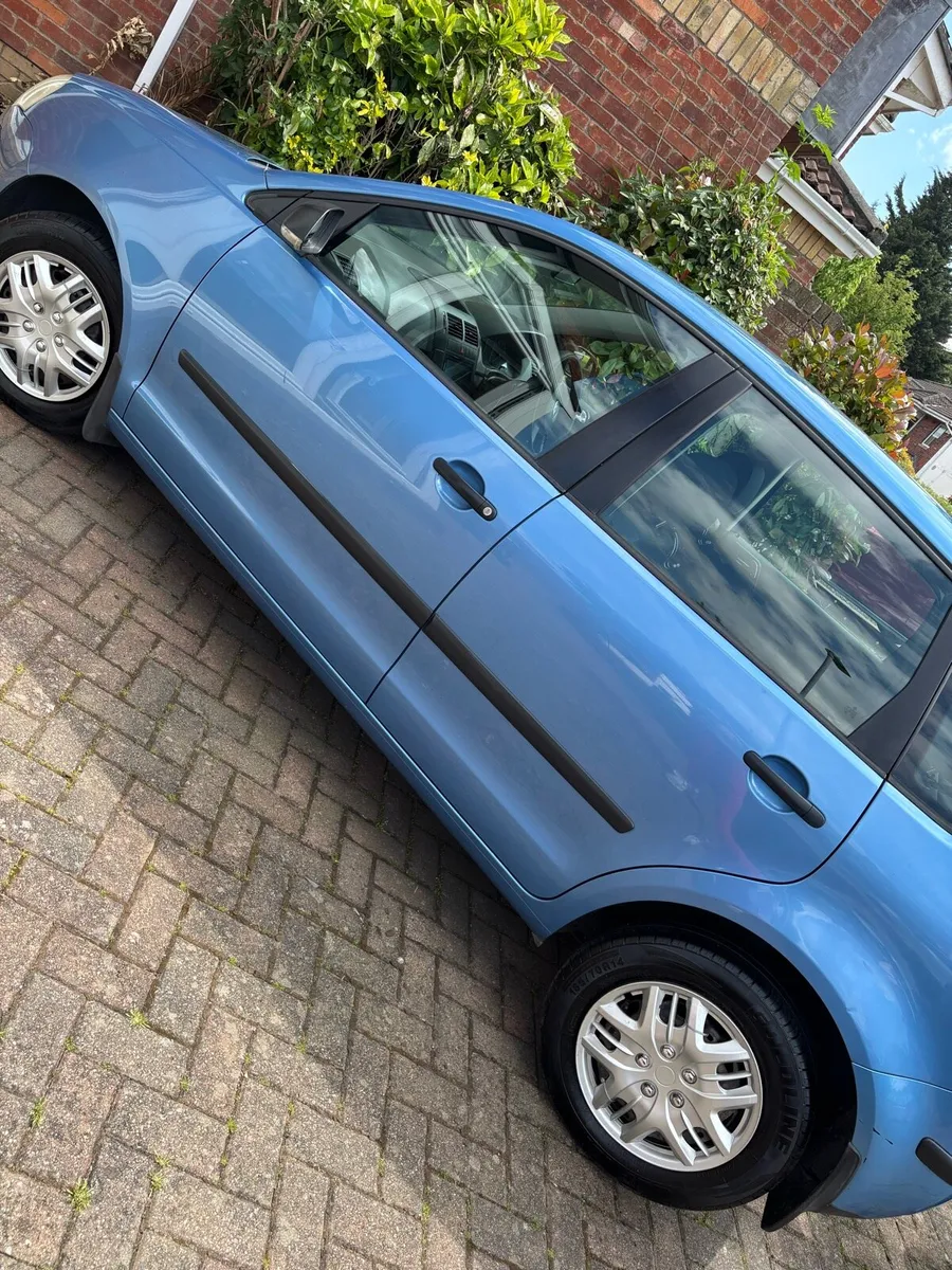 Volkswagen polo - Image 1