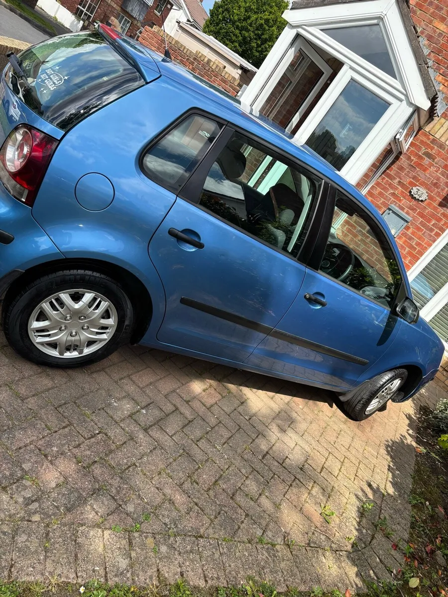 Volkswagen polo - Image 2