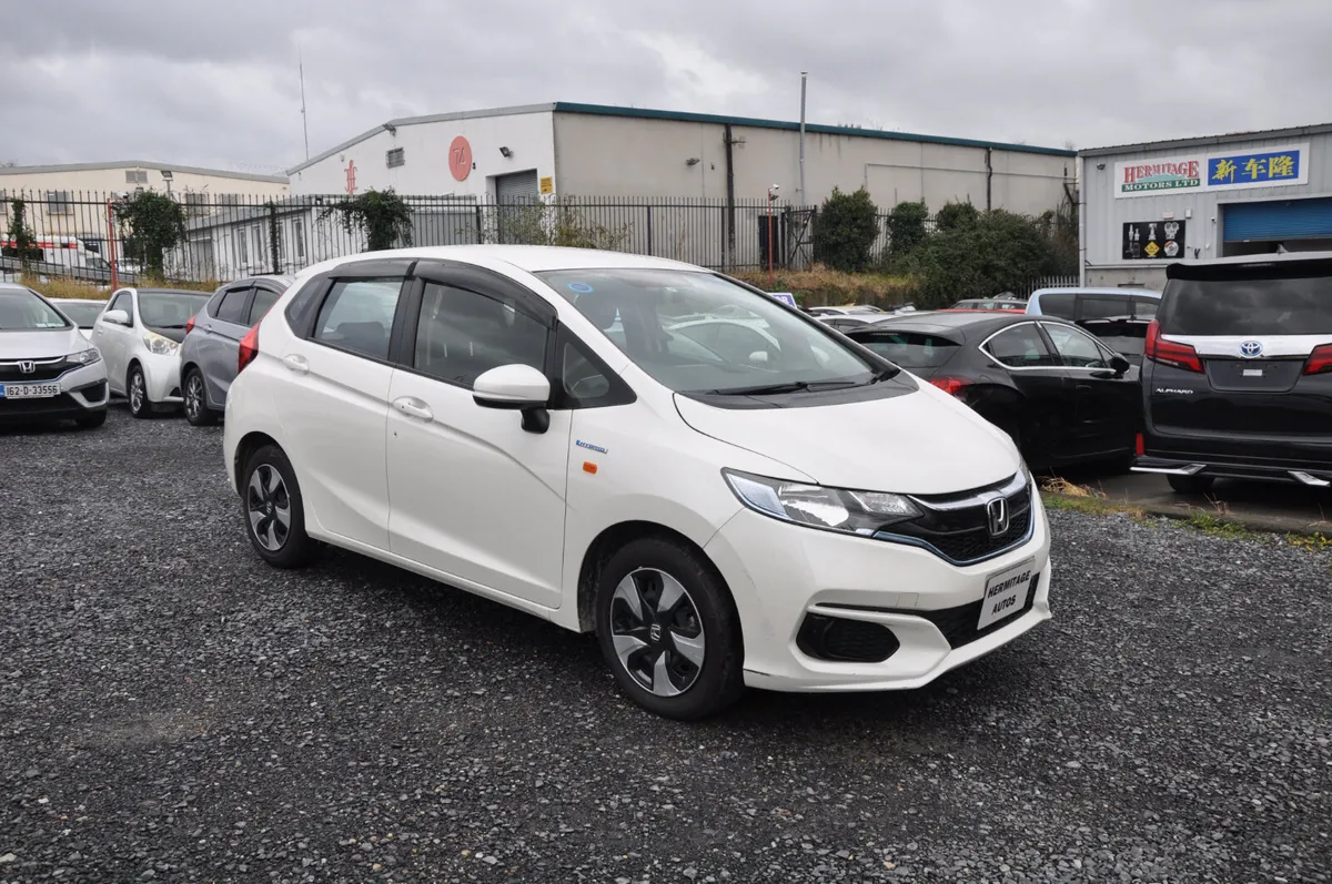 Honda Fit/Jzz 1.5 Hybrid 2018 - Image 3