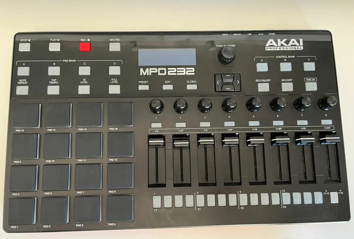Akai Pro MPD232 New - Image 2