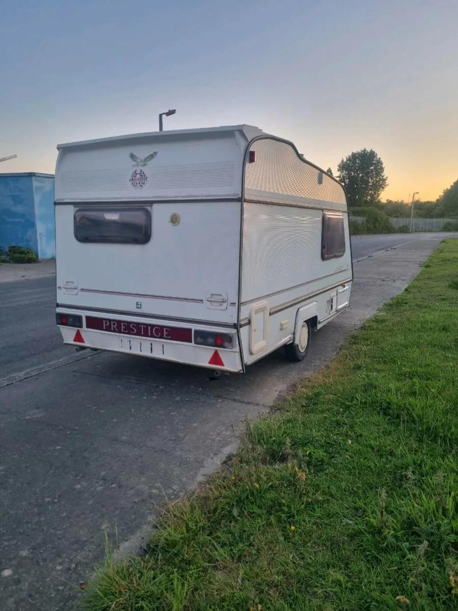 Caravan - Image 3