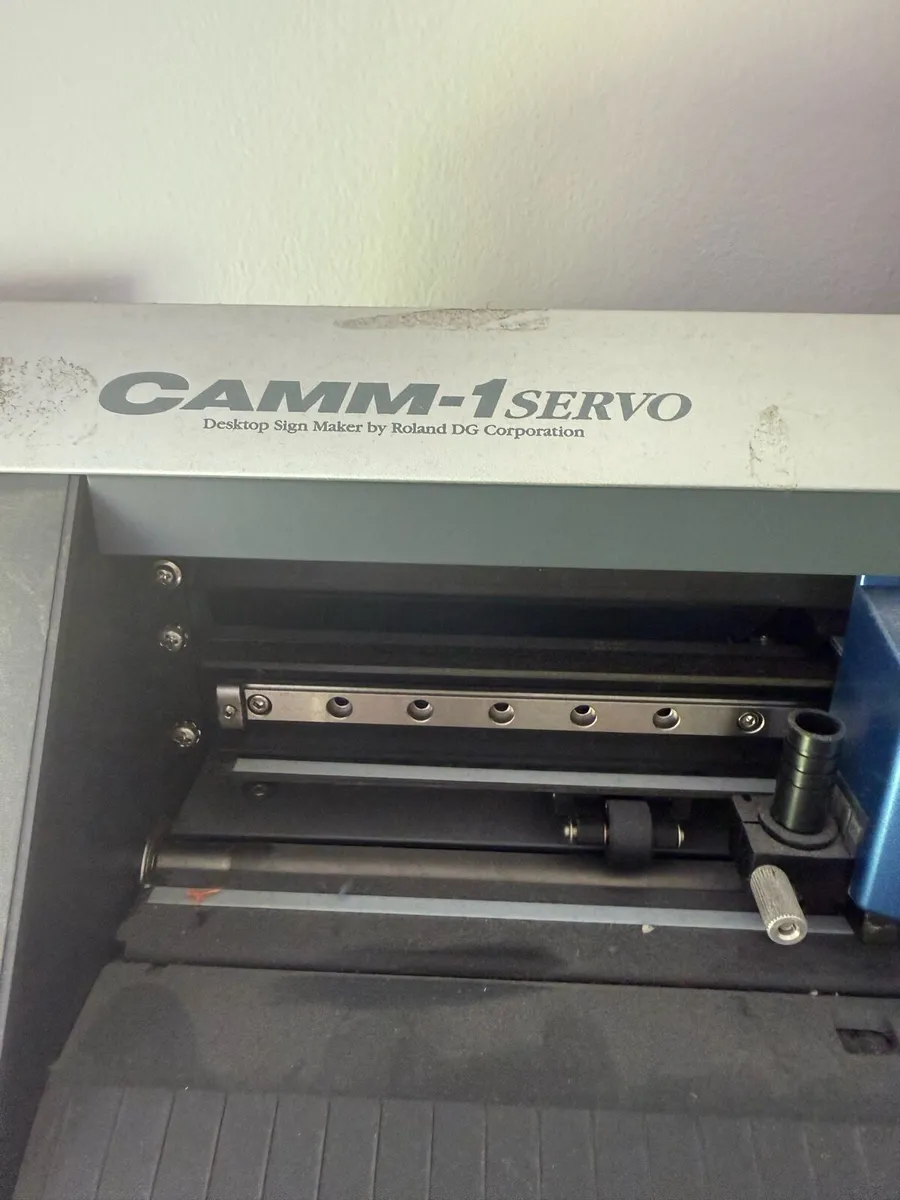 Roland Camm-1 servo GX -24 vinyl cutter - Image 4