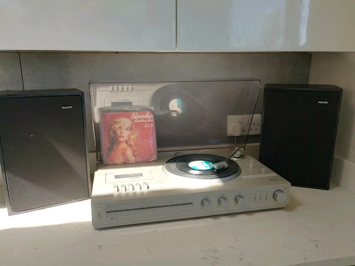 Music center - Image 2