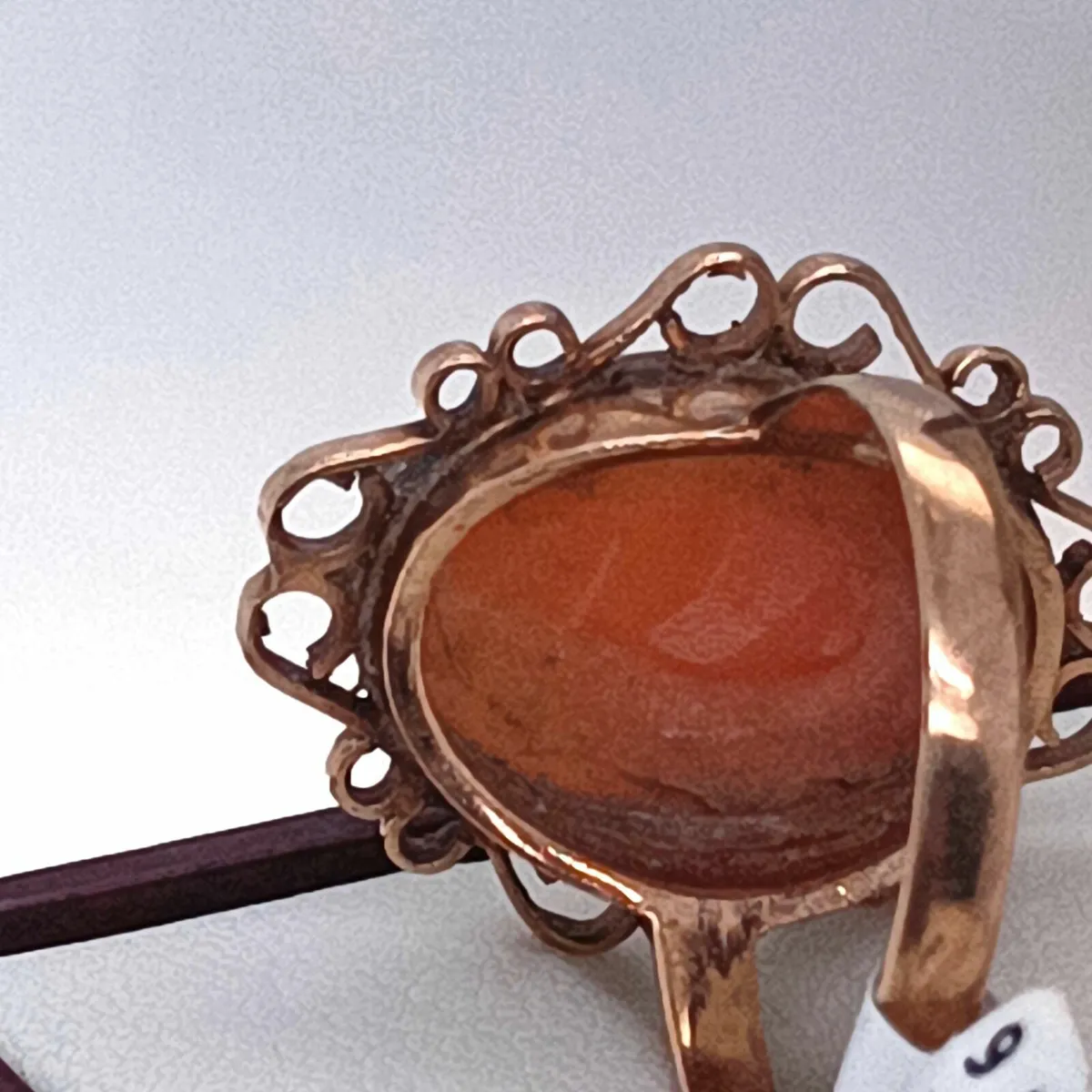 Vintage Shell Cameo Ring, 9k Yellow Gold - Image 4