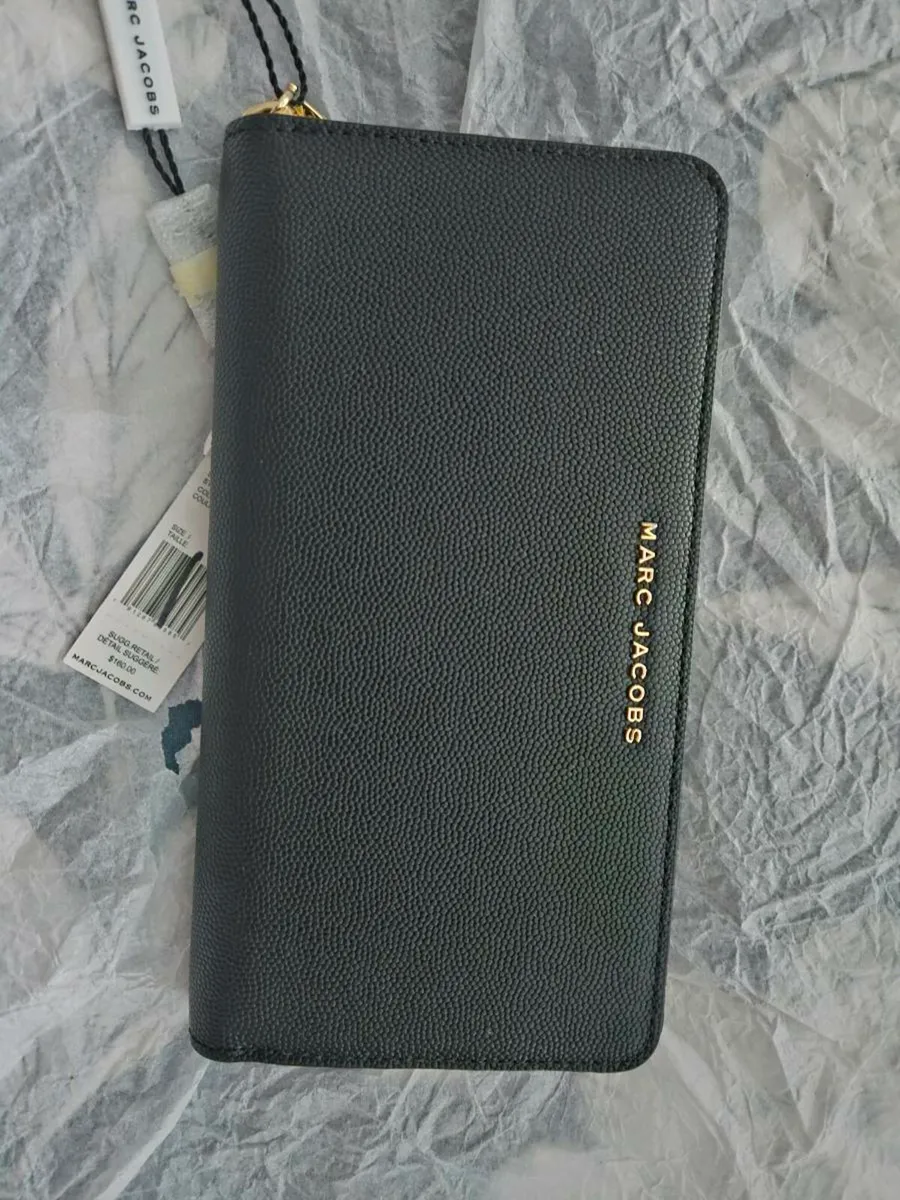 Marc Jacob's wallet - Image 4
