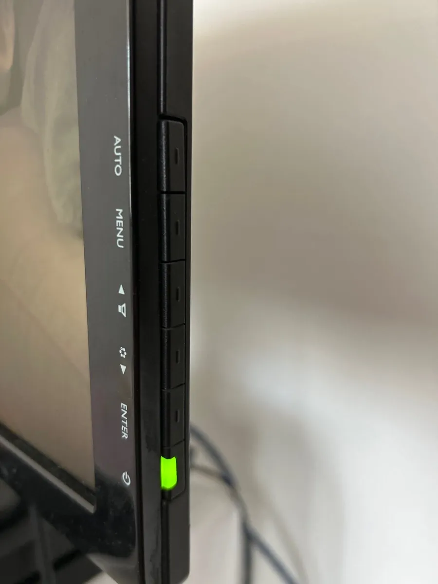 BenQ GL2450 24” LED monitor - Image 4