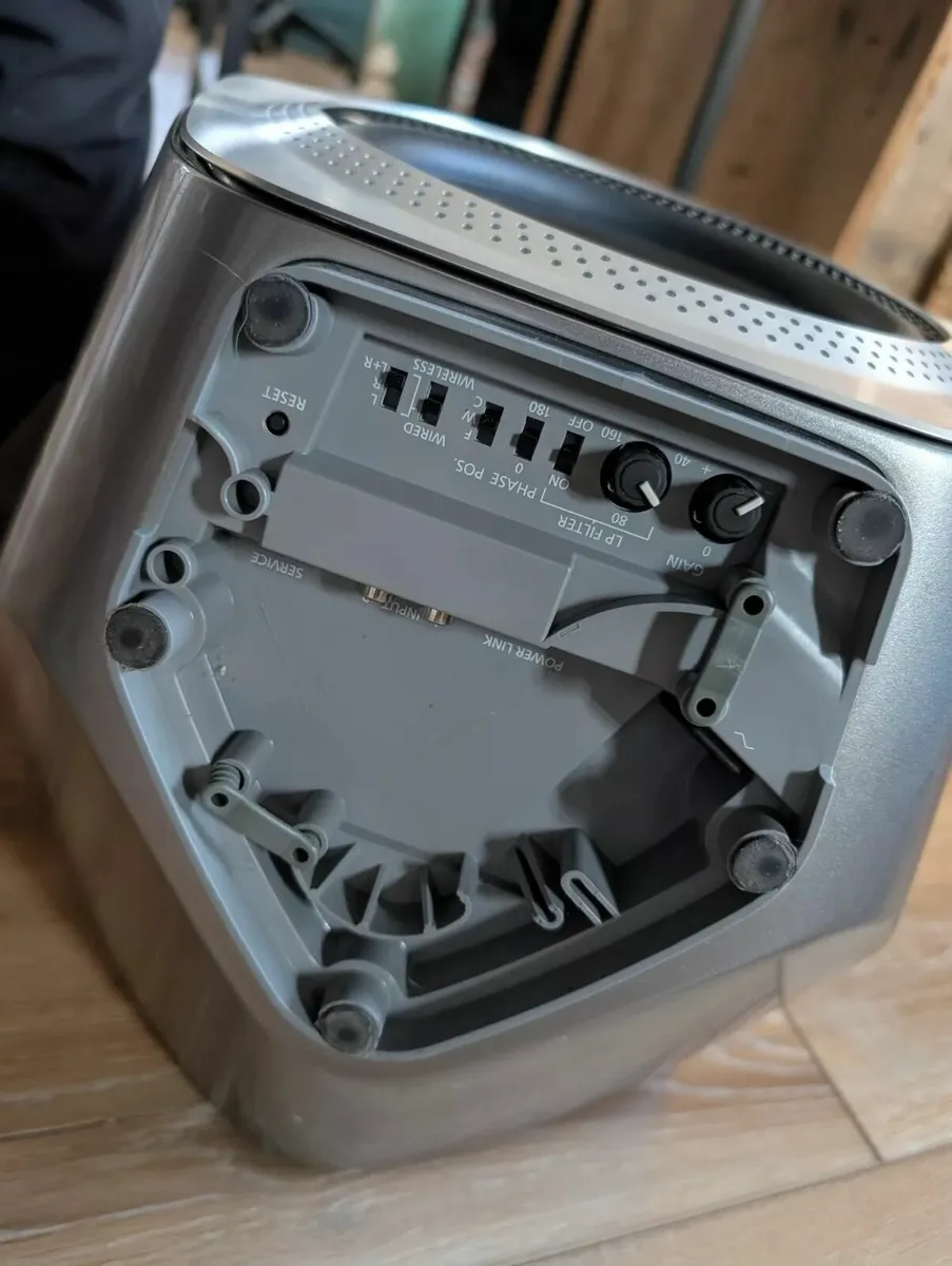 Bang & Olufsen Beolab 19 Subwoofer. Lightly used a - Image 2