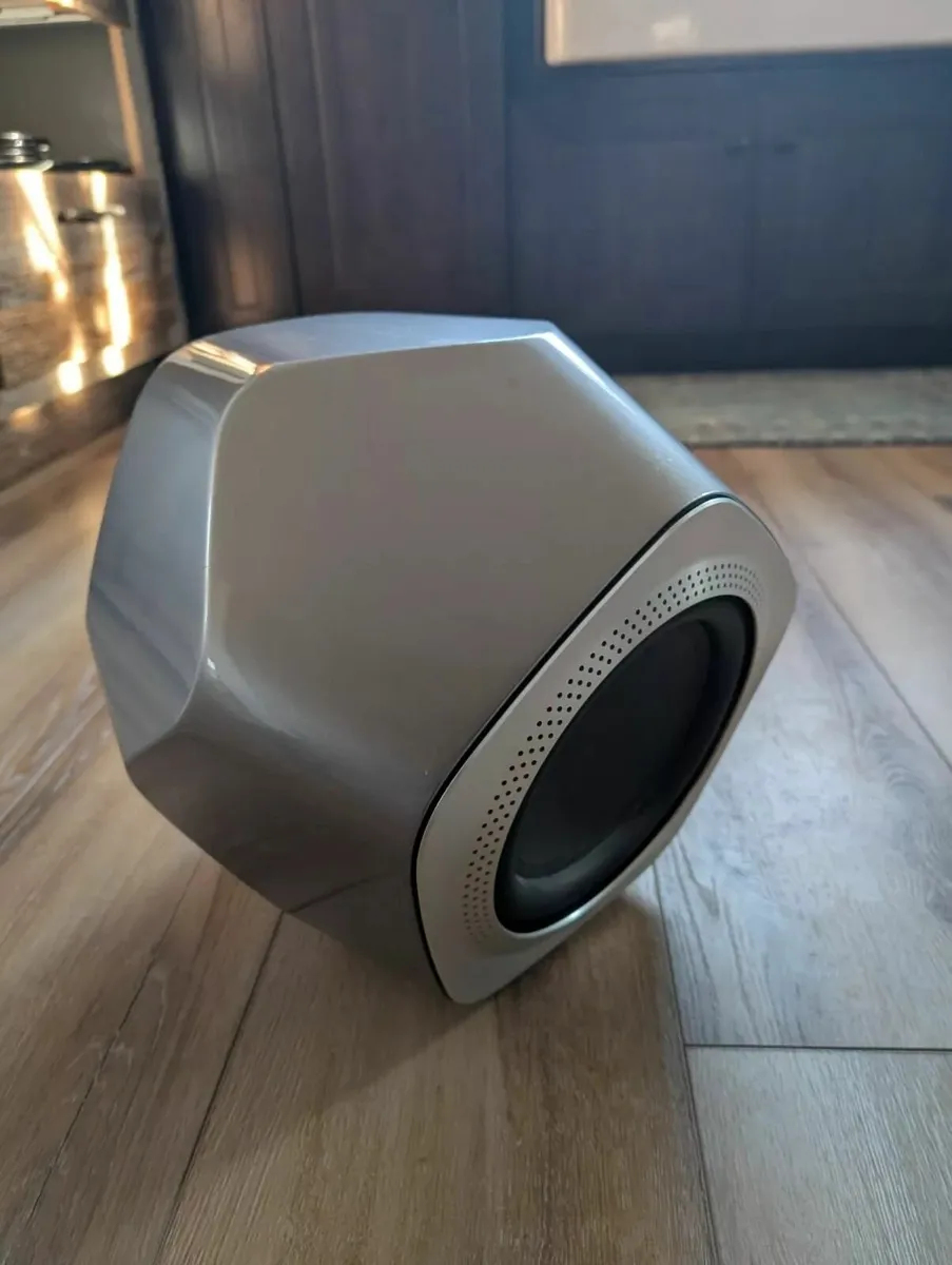 Bang & Olufsen Beolab 19 Subwoofer. Lightly used a - Image 3