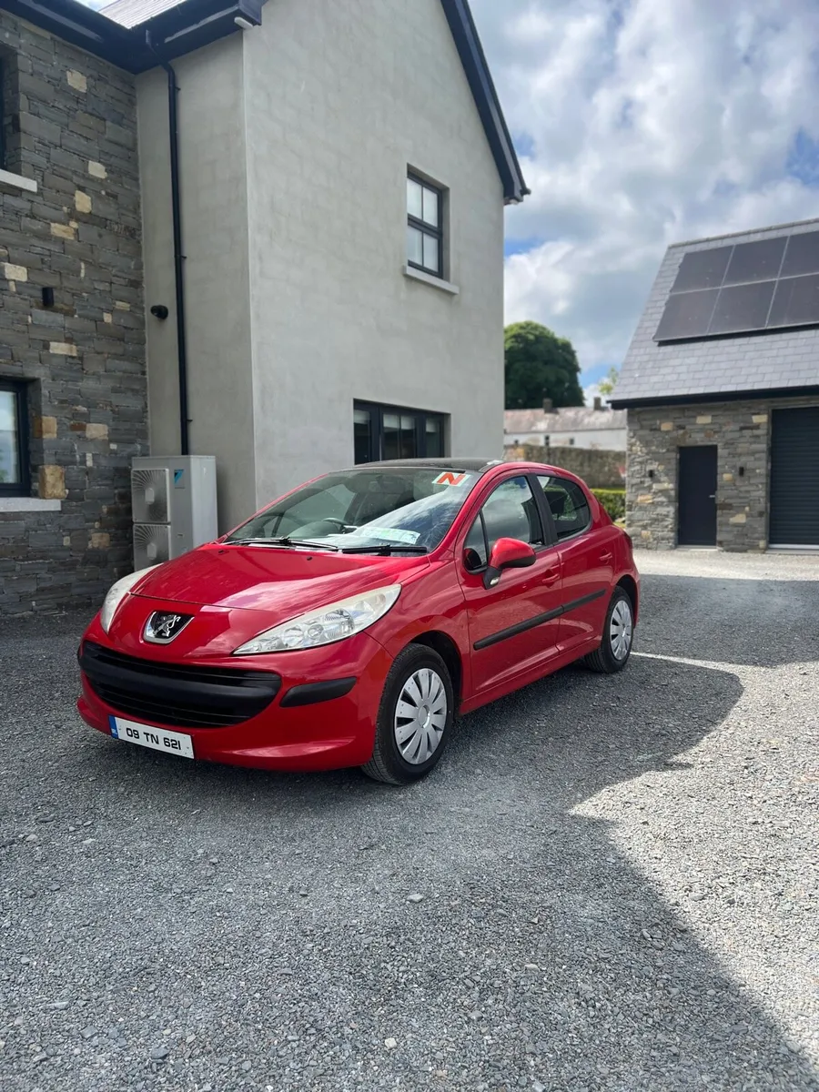 Peugeot 207 - Image 2