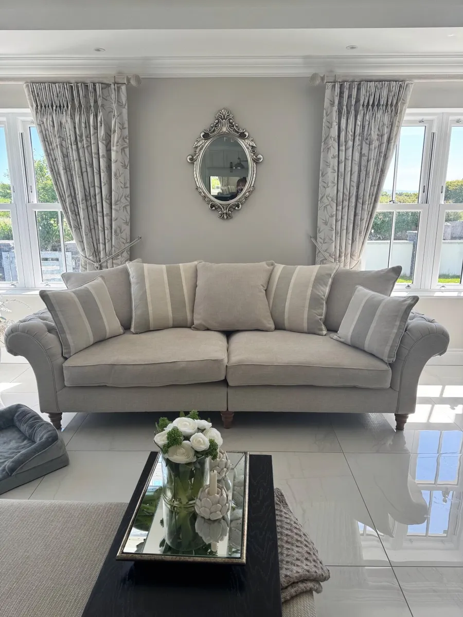 Couches - Image 1
