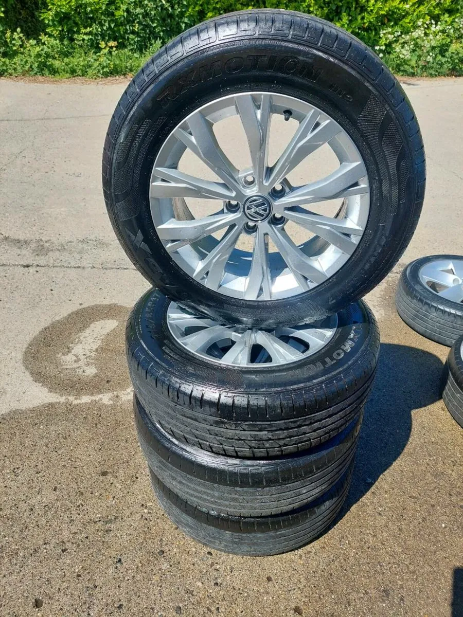 17" VW TIGUAN ALLOY WHEELS AND TYRES 5×112 - Image 1