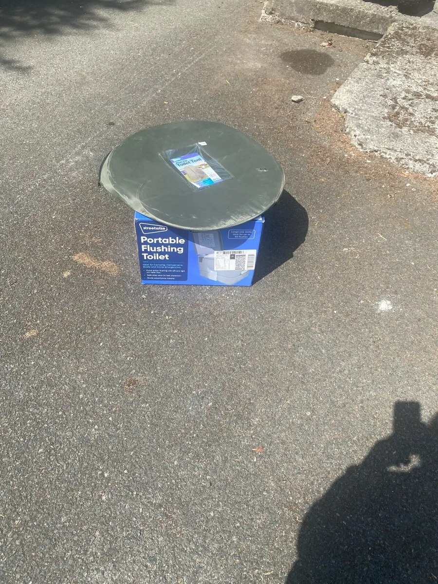 Camping toilet ant tent