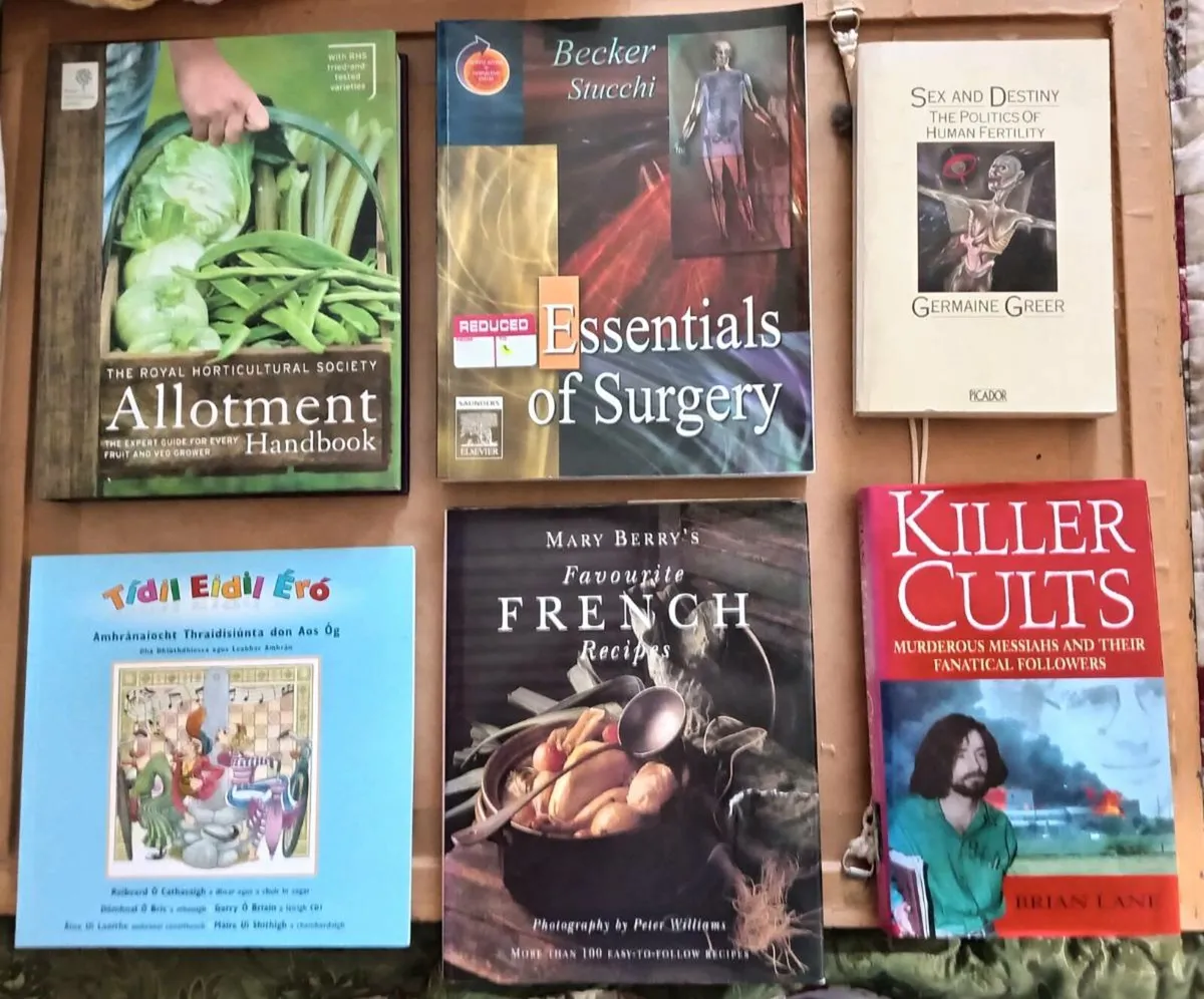 Any Two Books for Ten Euros (9 photos) - Image 2