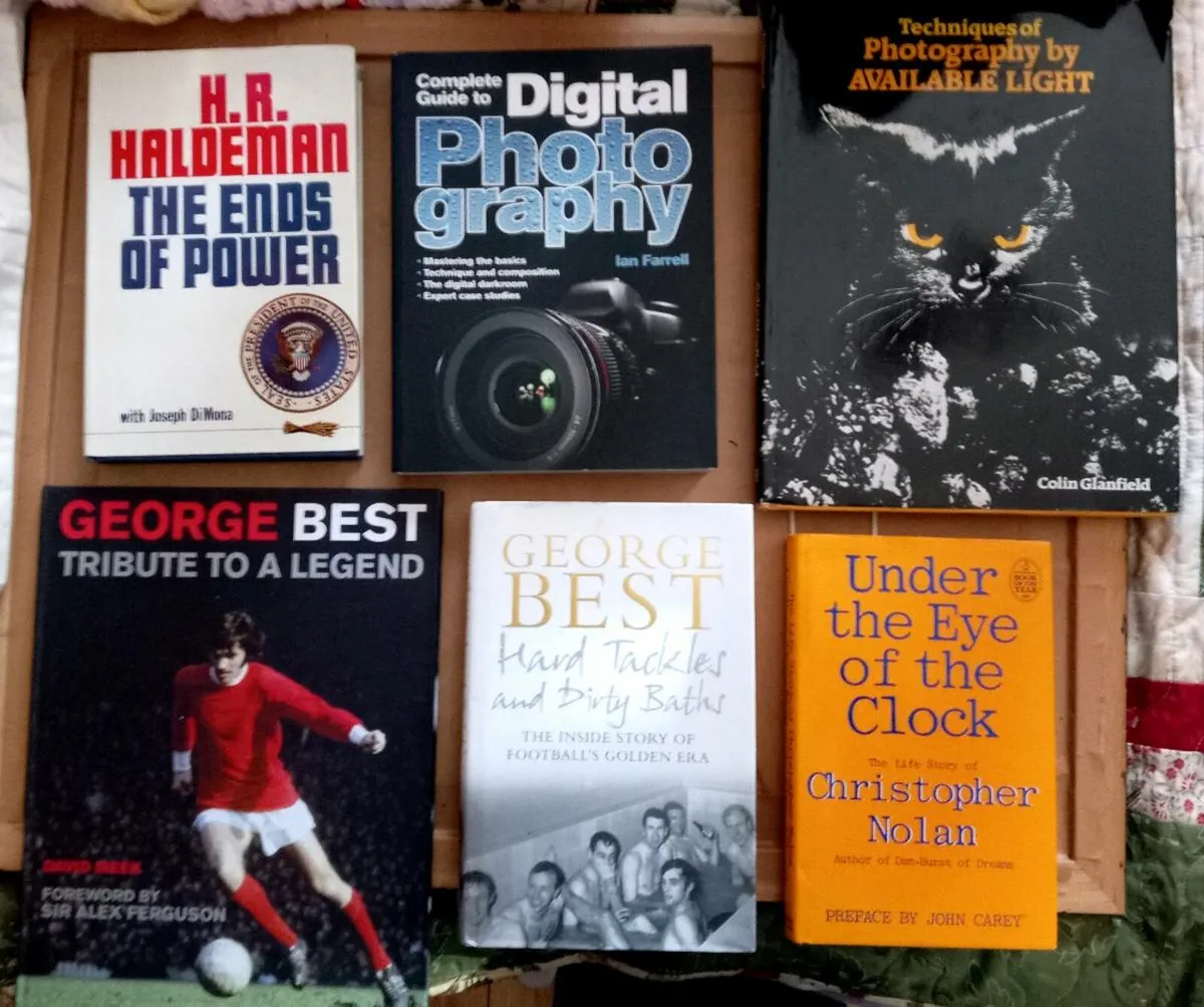 Any Two Books for Ten Euros (9 photos) - Image 4