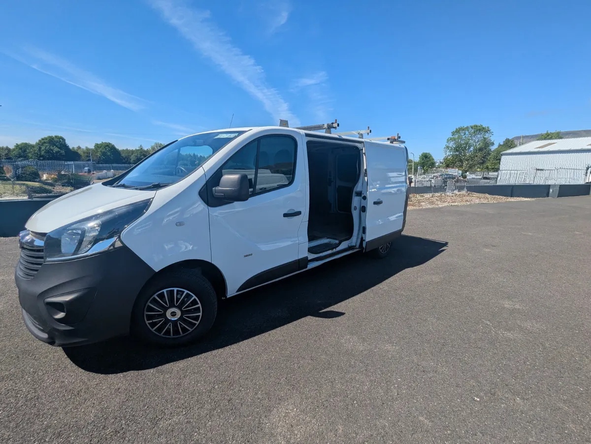 Vauxhall Vivaro 2016 - Image 3