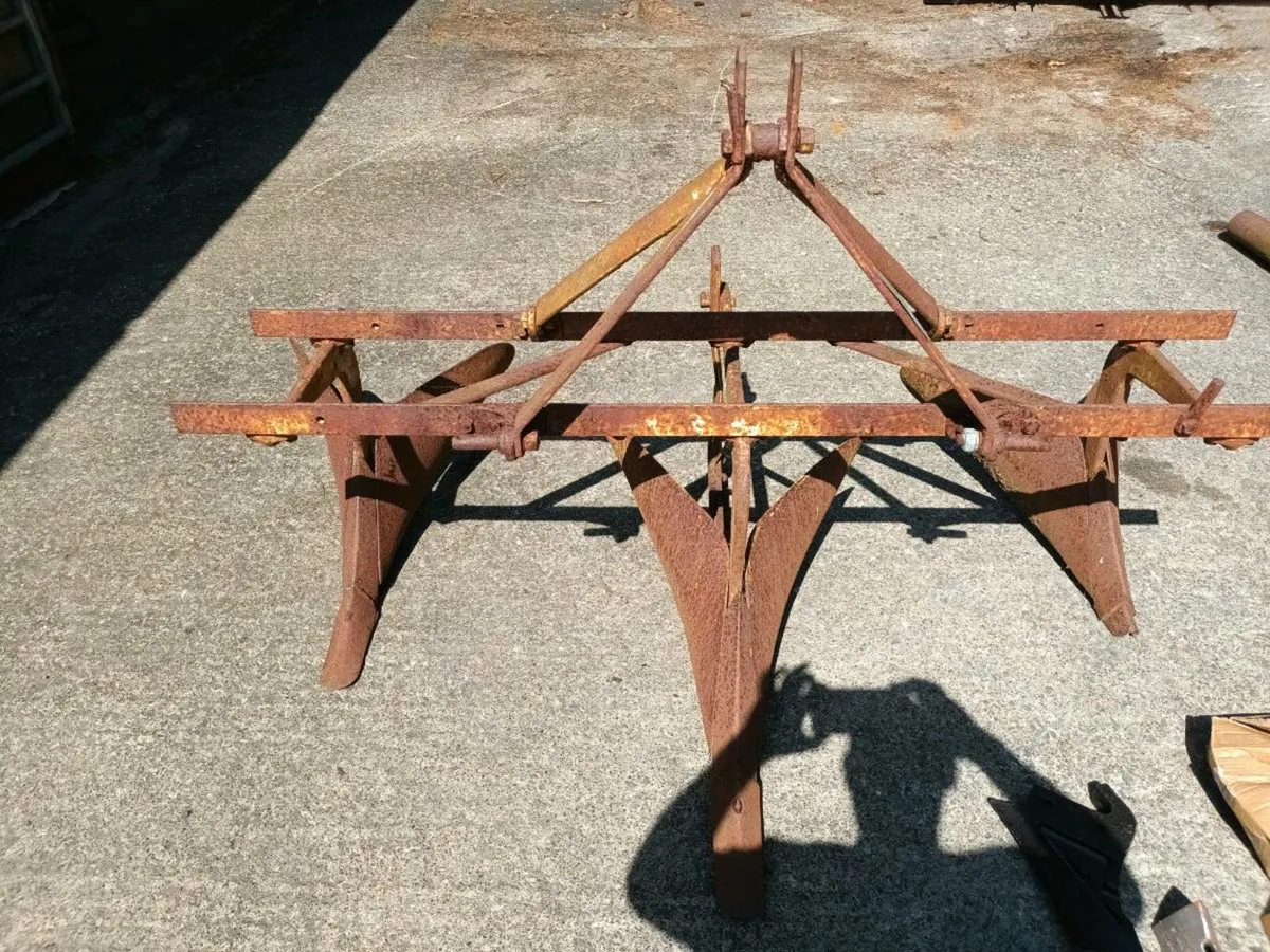 Ferguson drill plough - Image 1